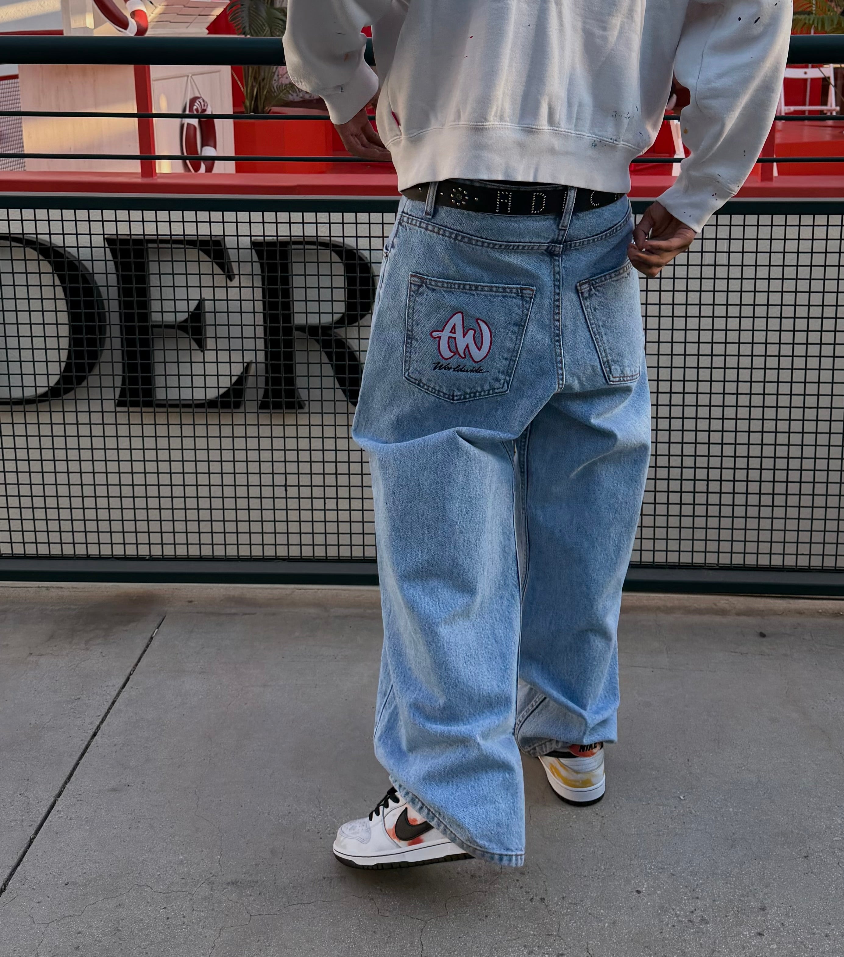 Worldwide Vintage Straight Leg Jeans