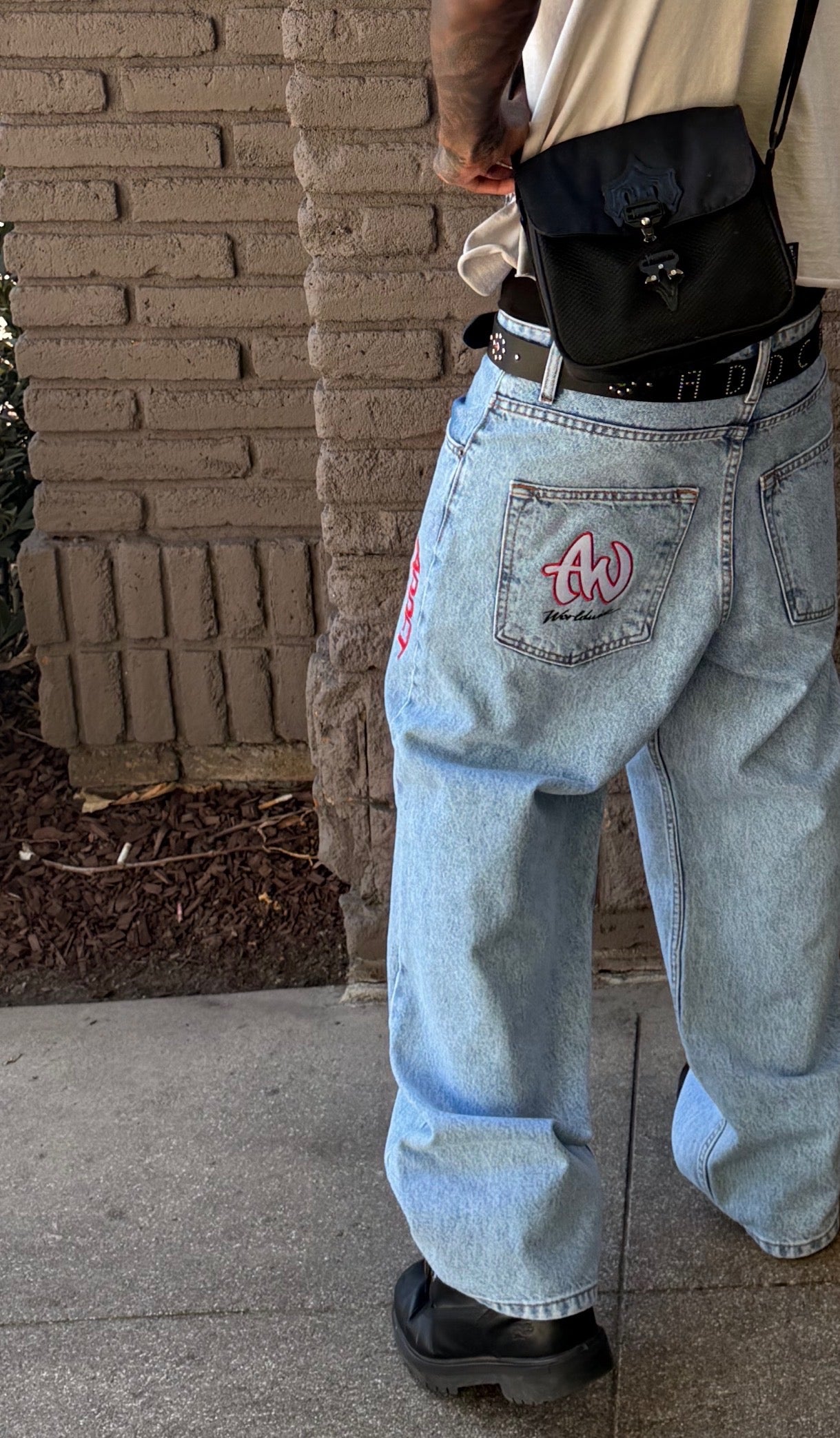 Worldwide Vintage Straight Leg Jeans